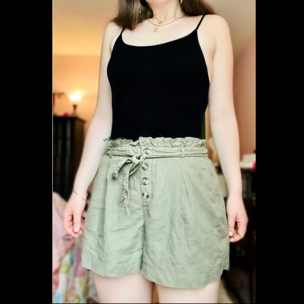 AE Olive Shorts!